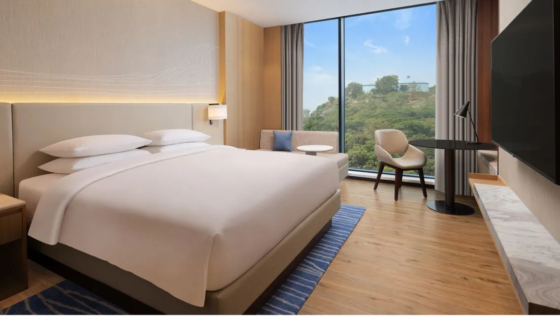 Superior King Room